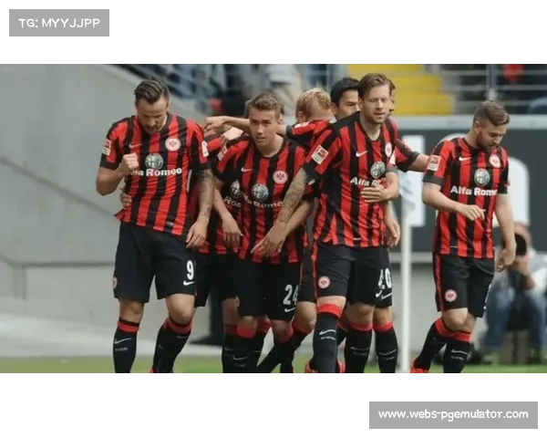 柏林联合1-1战平法兰克福，霍伊伦染红送点